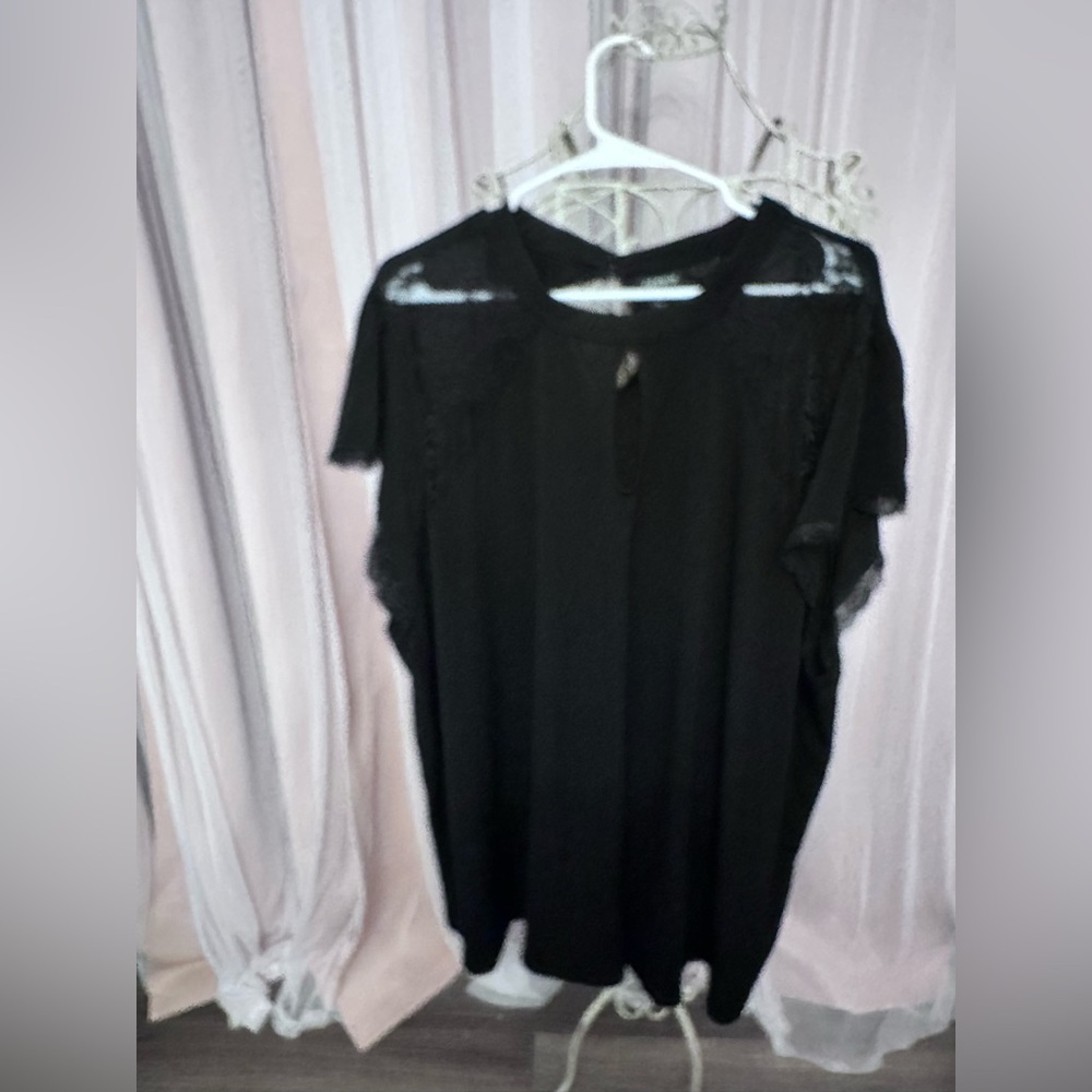 Torrid Black Cap Sleeve Blouse
